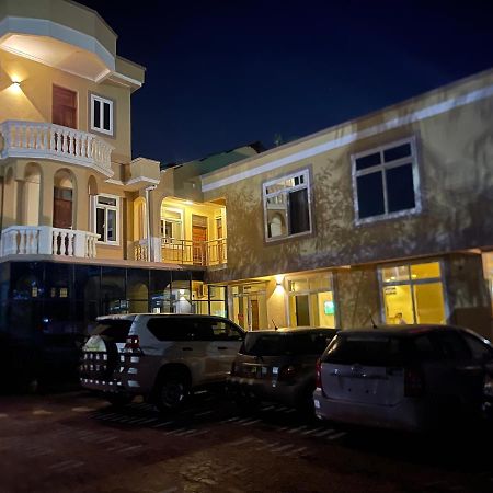 Moments Park Motel Dár Al-Szalám Kültér fotó